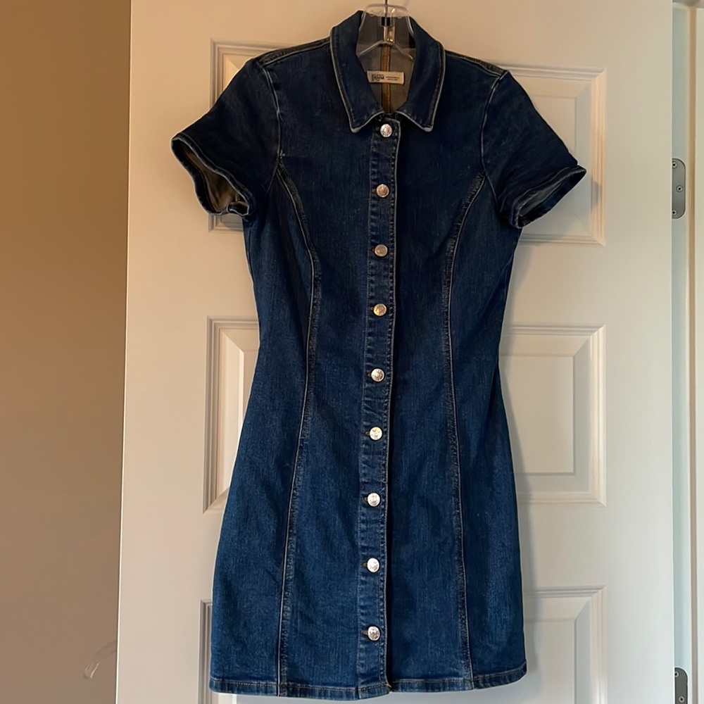 Zara  Button Up Jean Mini Dress Size 6, Excellent Condition